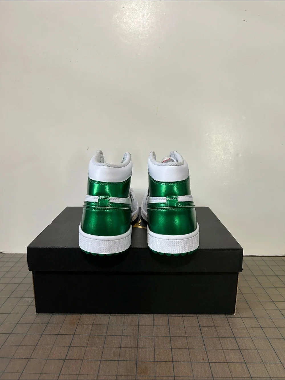 Jordan 1 Retro High Golf ‘Metallic Green’